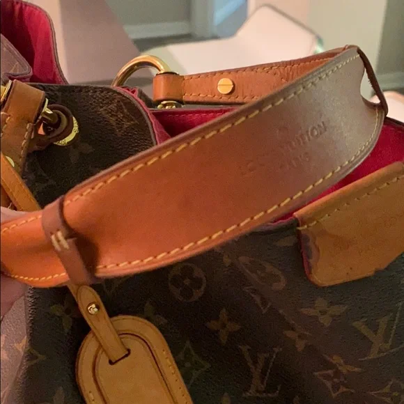 Louis Vuitton Brown and Red Shoulder Bag - Picture 5 of 11